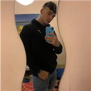 Estudiante de medicina para impartir clases de biologia